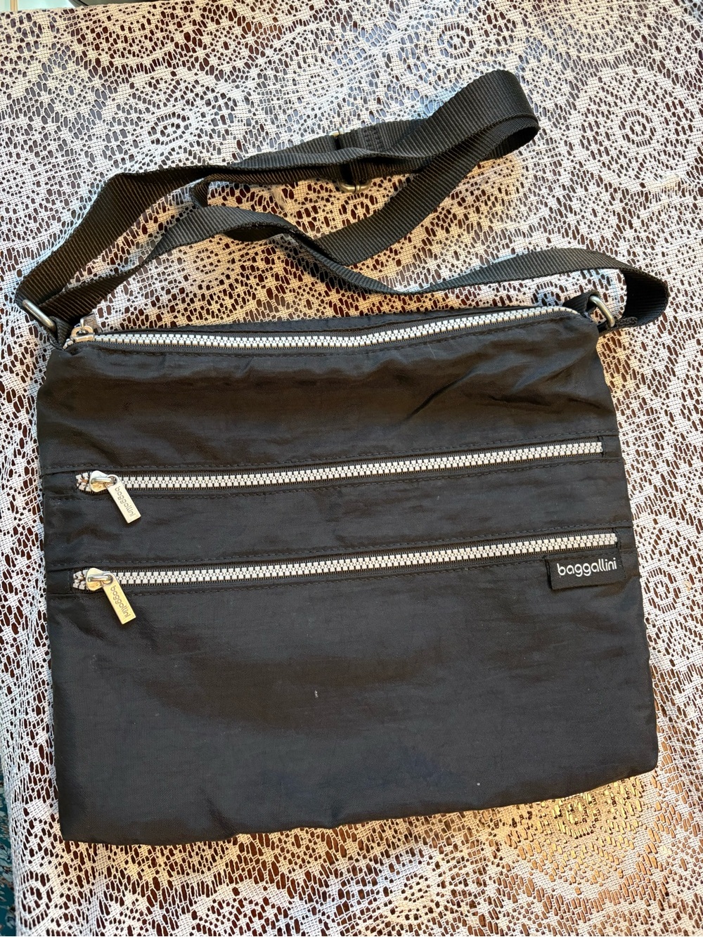 Baggallini Black Nylon Crossbody Bag Multi Zip Travel Purse